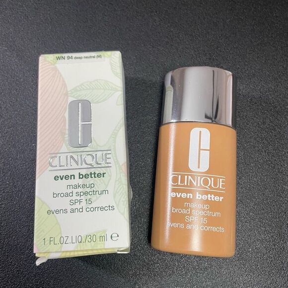 CLINIQUE Even Better Makeup Broad Spectrum SPF 15 In Deep Neutral (M), 1 FL. OZ. - Picture 1 of 5